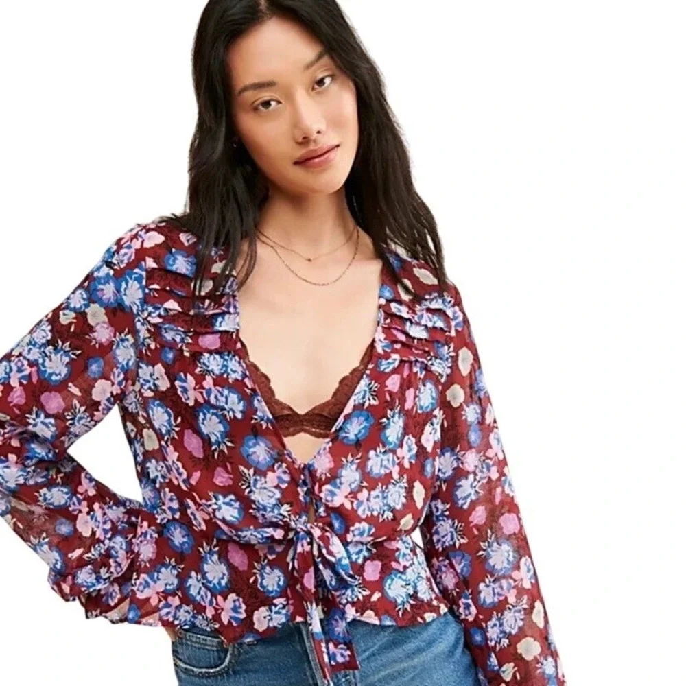 Free People Floral Tie Front Ruffle Blouse Burgundy Blue Small OB1026401 EUC